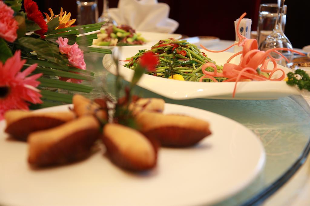 New Gloria Plaza Garden Hotel Harbin Bagian luar foto