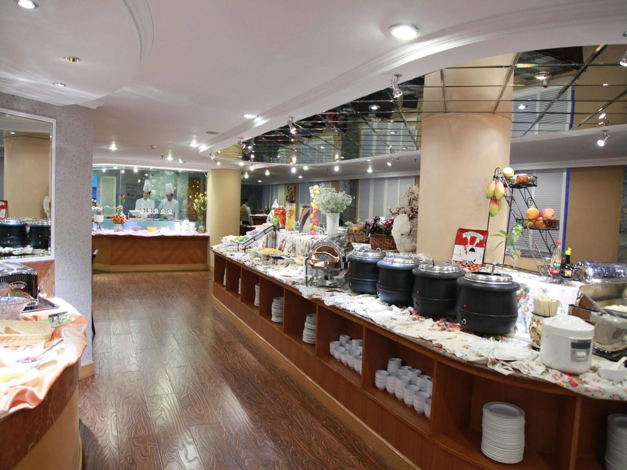 New Gloria Plaza Garden Hotel Harbin Bagian luar foto